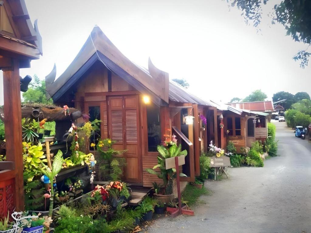 פרה נאקון סי איוטאיה Jidapa Resort מראה חיצוני תמונה