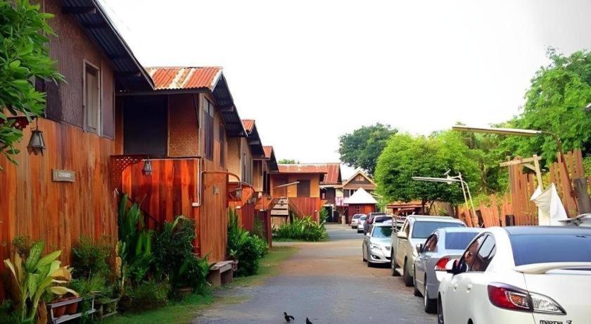 פרה נאקון סי איוטאיה Jidapa Resort מראה חיצוני תמונה
