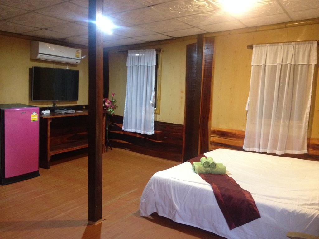 פרה נאקון סי איוטאיה Jidapa Resort מראה חיצוני תמונה